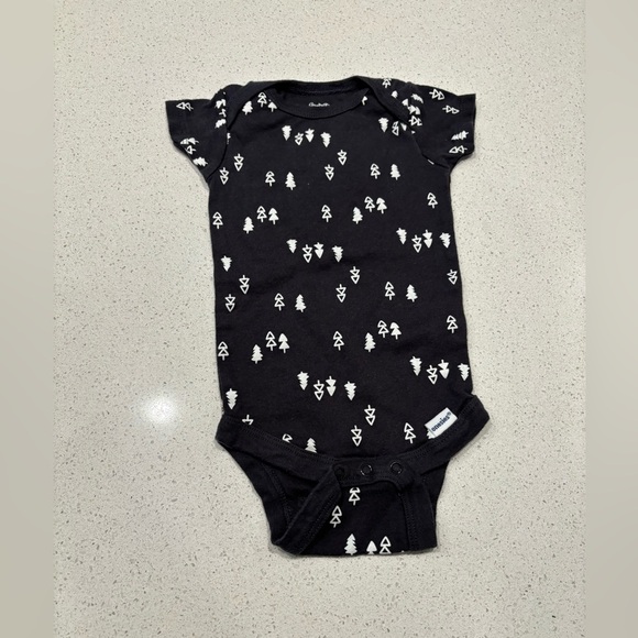 Disney and Gerber 4 piece bundle. Size 3-6 months - Picture 5 of 5